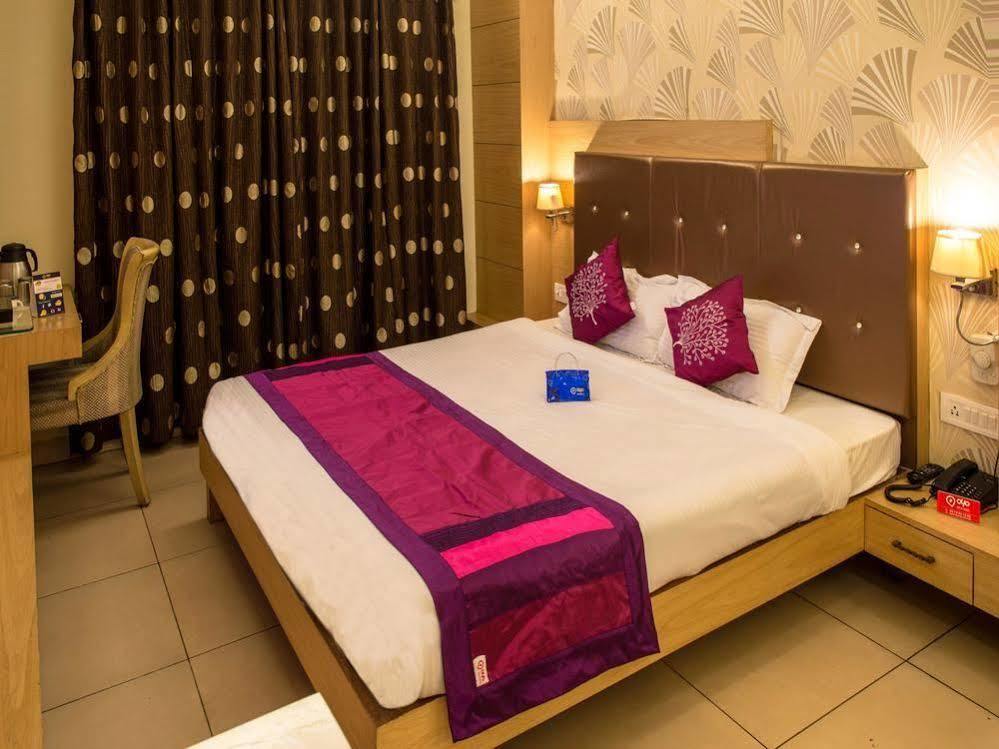 בהופאל Fabhotel The Oasis - Maharana Praatap Nagar מראה חיצוני תמונה